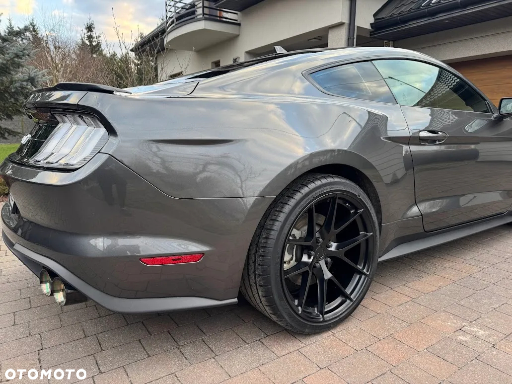 Ford Mustang 5.0 V8 GT - 21
