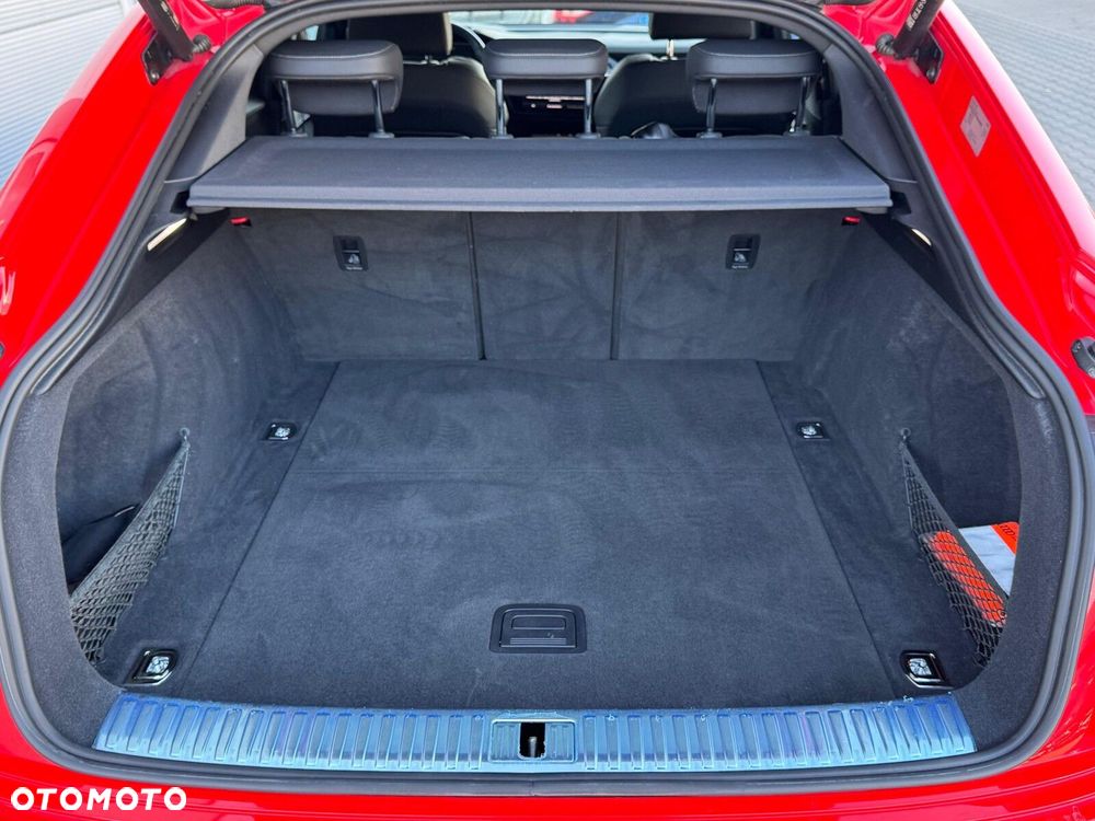 Audi Q8 Sportback e-tron - 33