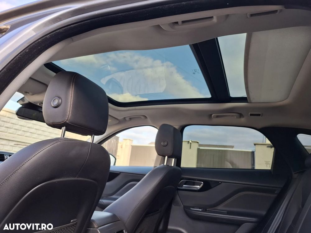 Jaguar F-Pace 20d AWD R-Sport - 15