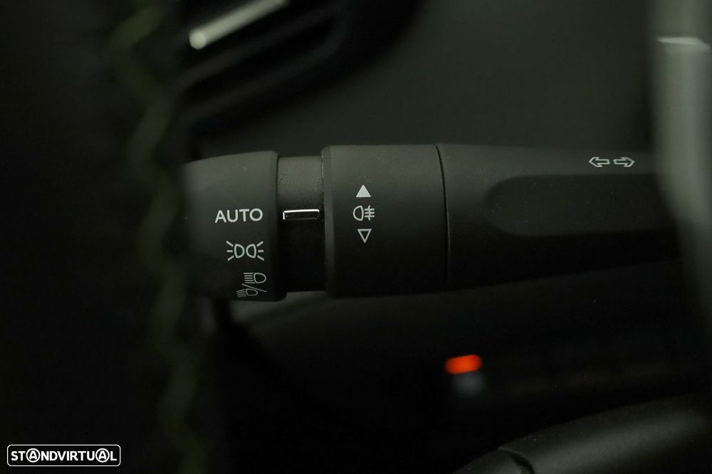 Peugeot 208 1.2 PureTech GT - 18