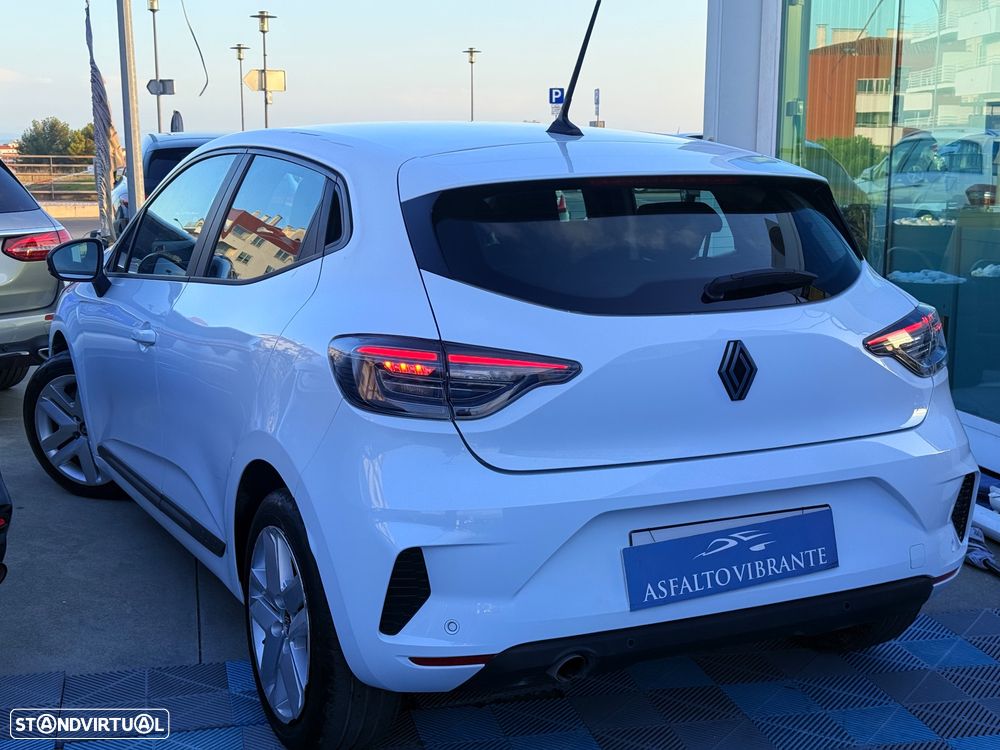 Renault Clio BLUE dCi 100 BUSINESS EDITION - 4