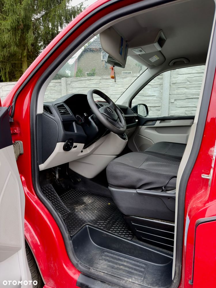 Volkswagen Transporter - 4
