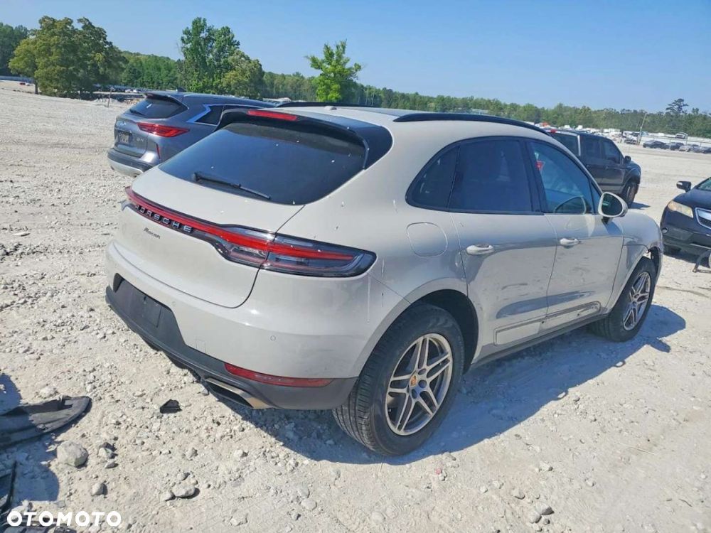 Porsche Macan - 4