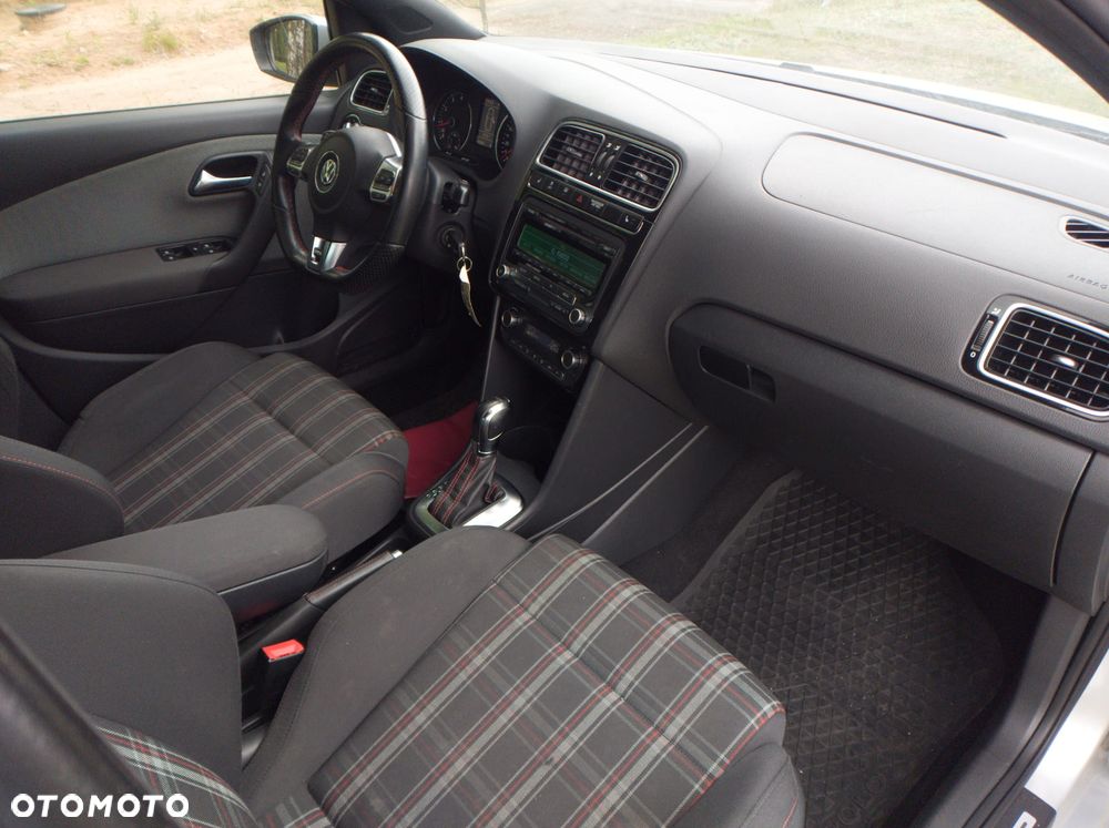 Volkswagen Polo 1.4 DSG GTI - 13