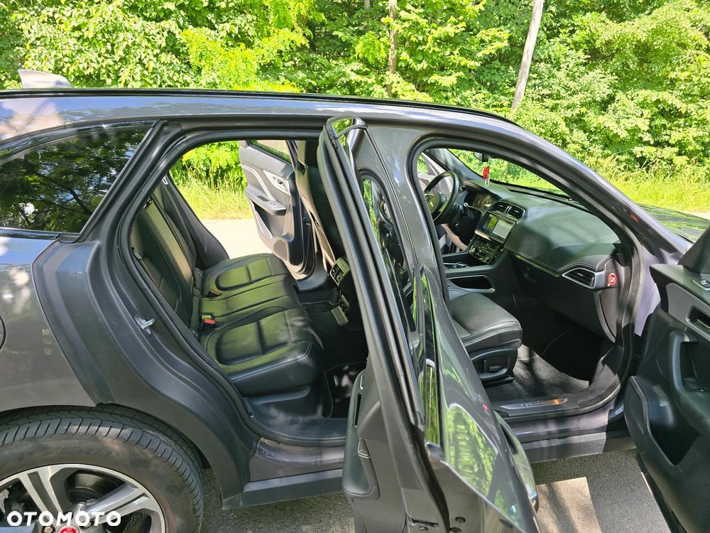 Jaguar F-Pace 2.0 i4D AWD Prestige - 21