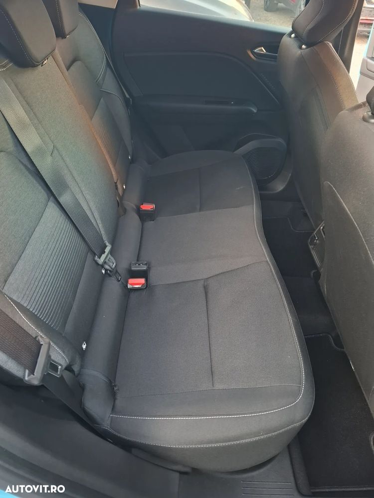 Renault Captur - 26