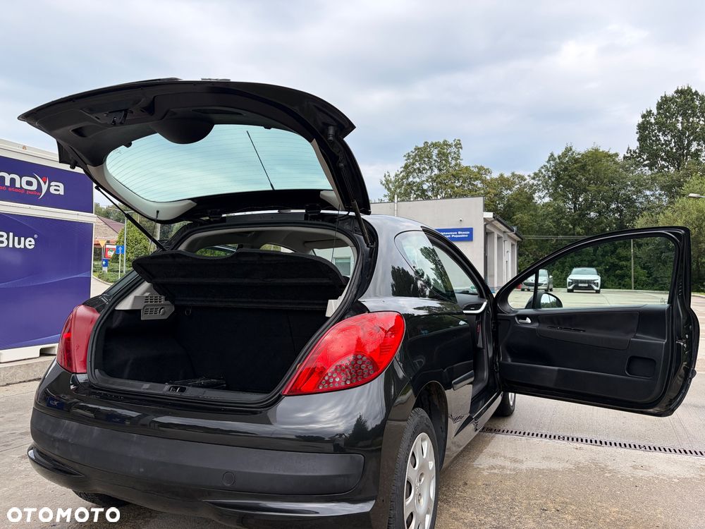 Peugeot 207 1.4 16V Trendy - 10