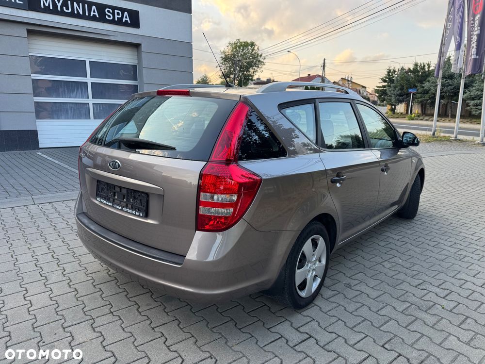 Kia Ceed Cee'd 1.4 Comfort - 11