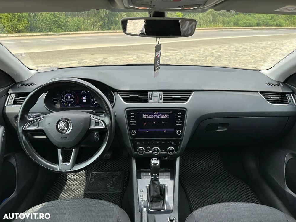 Skoda Octavia 2.0 TDI ELEGANCE DSG - 8