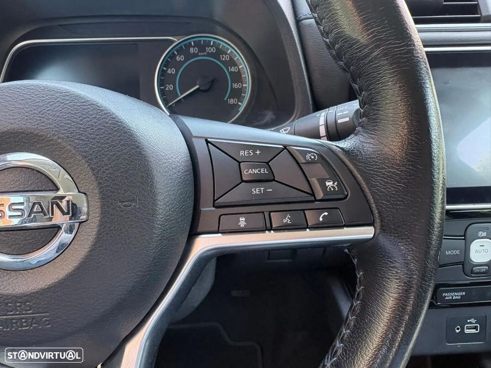 Nissan Leaf N-Connecta - 43
