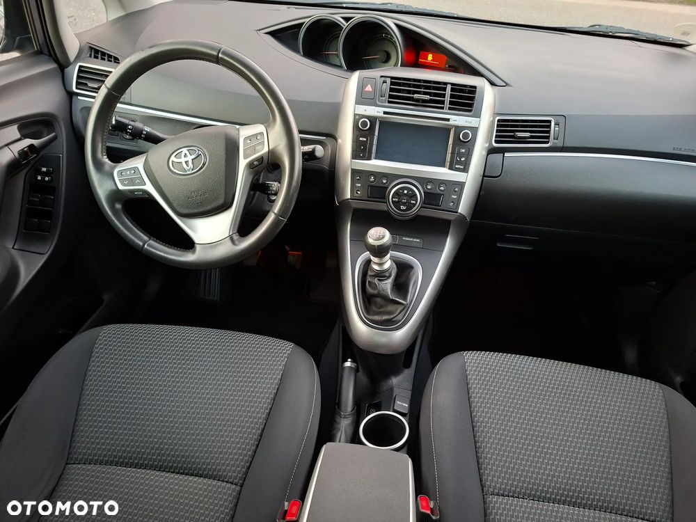 Toyota Verso - 18