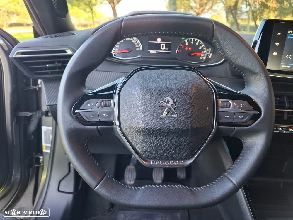 Peugeot 2008 1.2 PureTech Allure Pack - 27