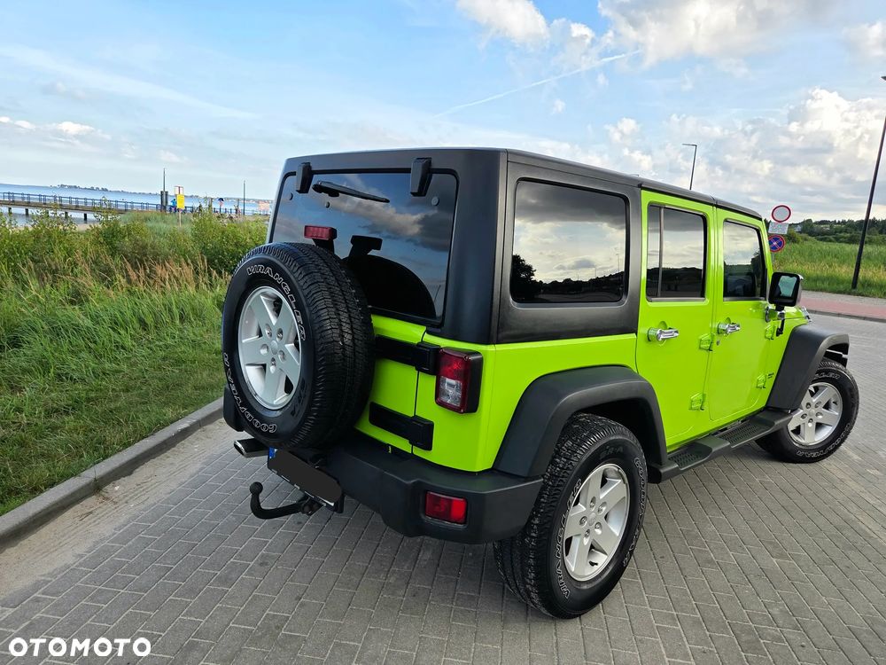 Jeep Wrangler - 12