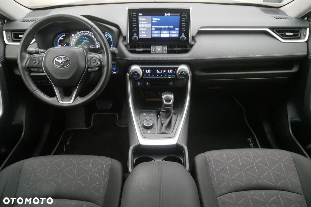 Toyota RAV4 - 8