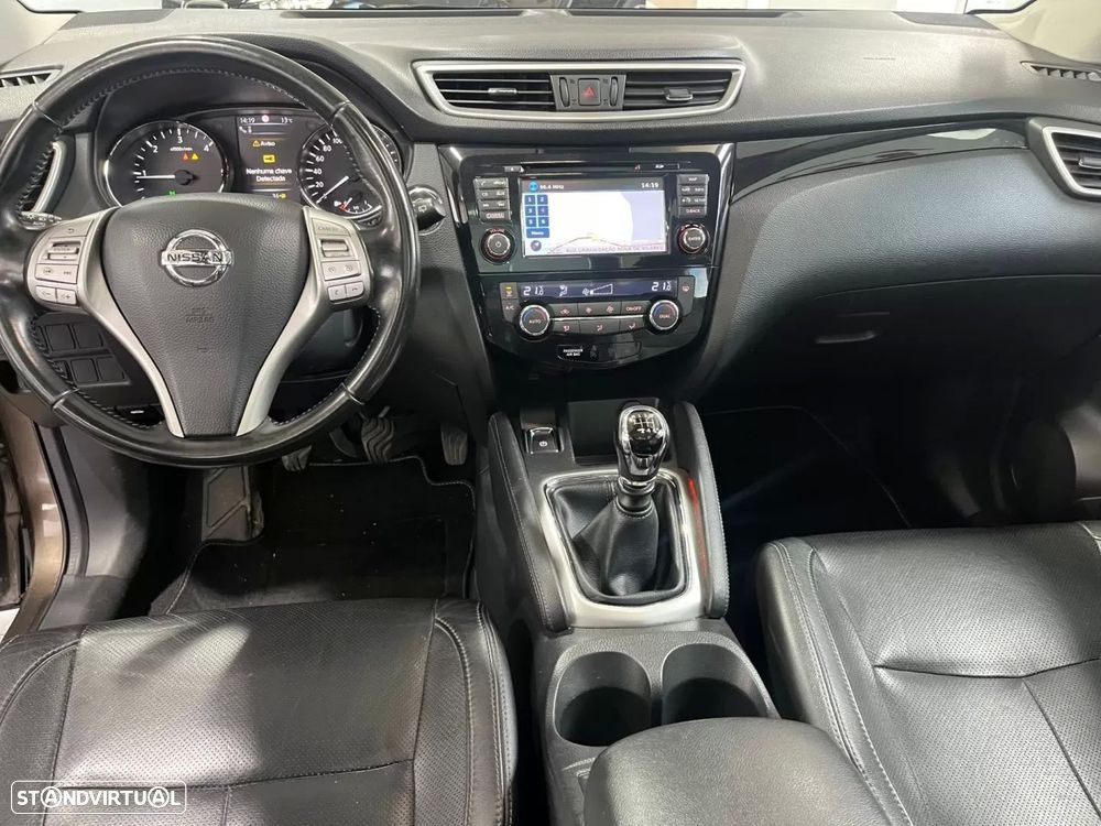 Nissan Qashqai 1.5 dCi Tekna Premium 17 - 12