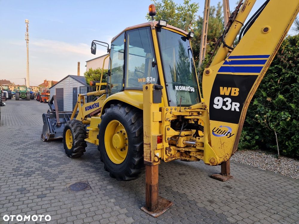 Komatsu WB 93R - 2