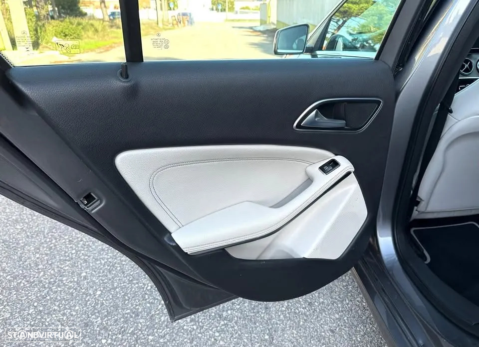 Mercedes-Benz A 200 - 10