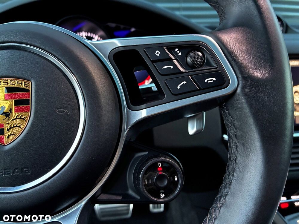 Porsche Cayenne - 27