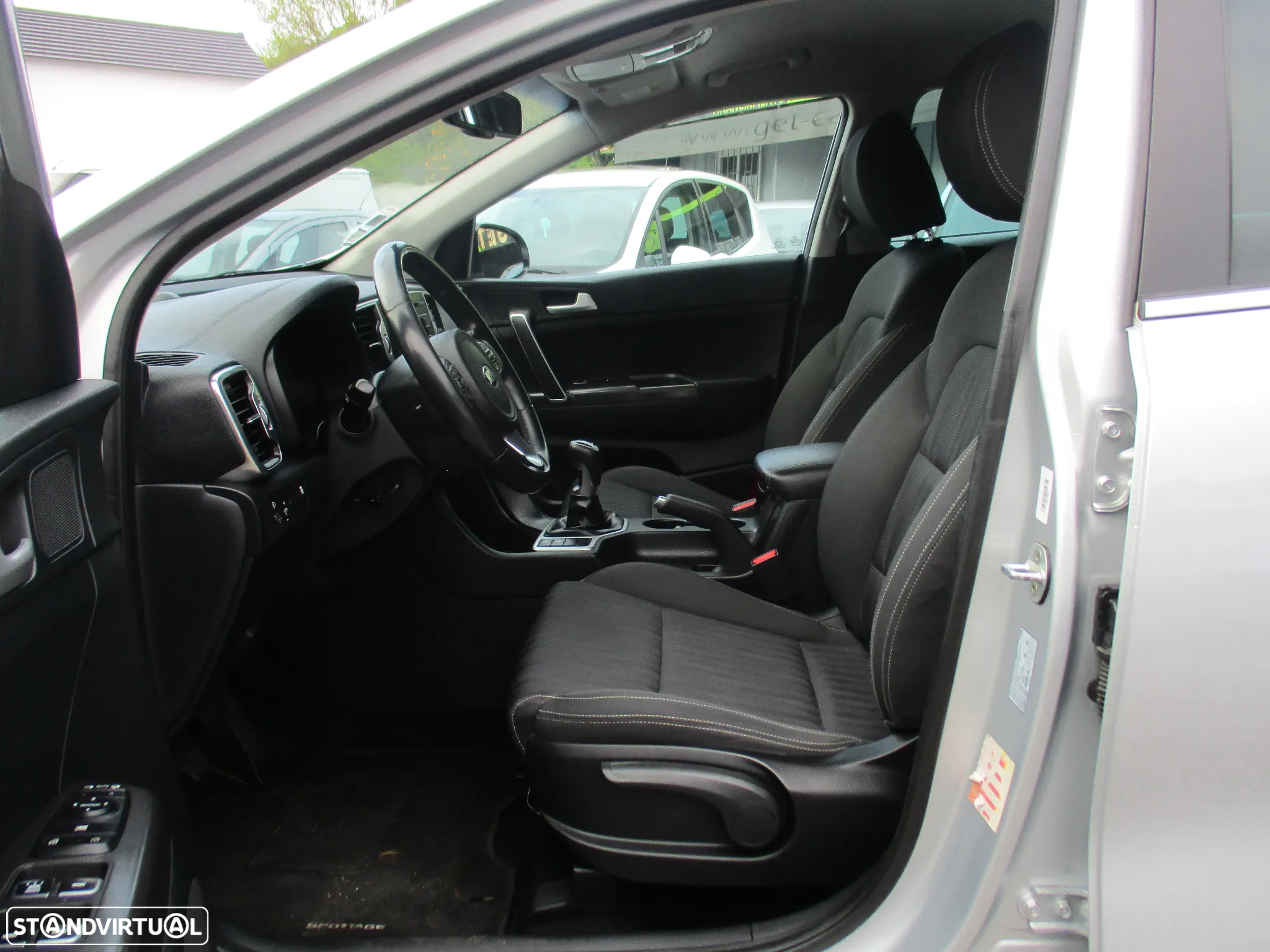 Kia Sportage 1.7 CRDi ISG LX - 19