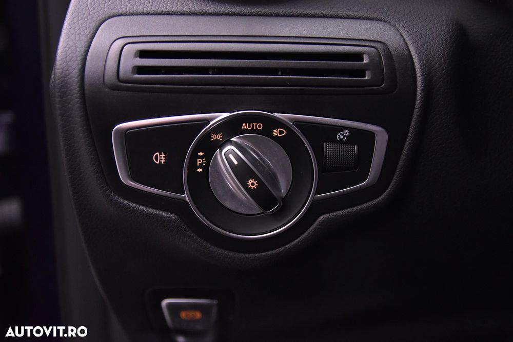 Mercedes-Benz GLC 300 d 4Matic 9G-TRONIC AMG Line - 15