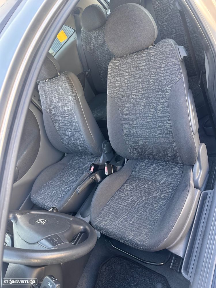 Opel Corsa 1.2 16V Confort - 3