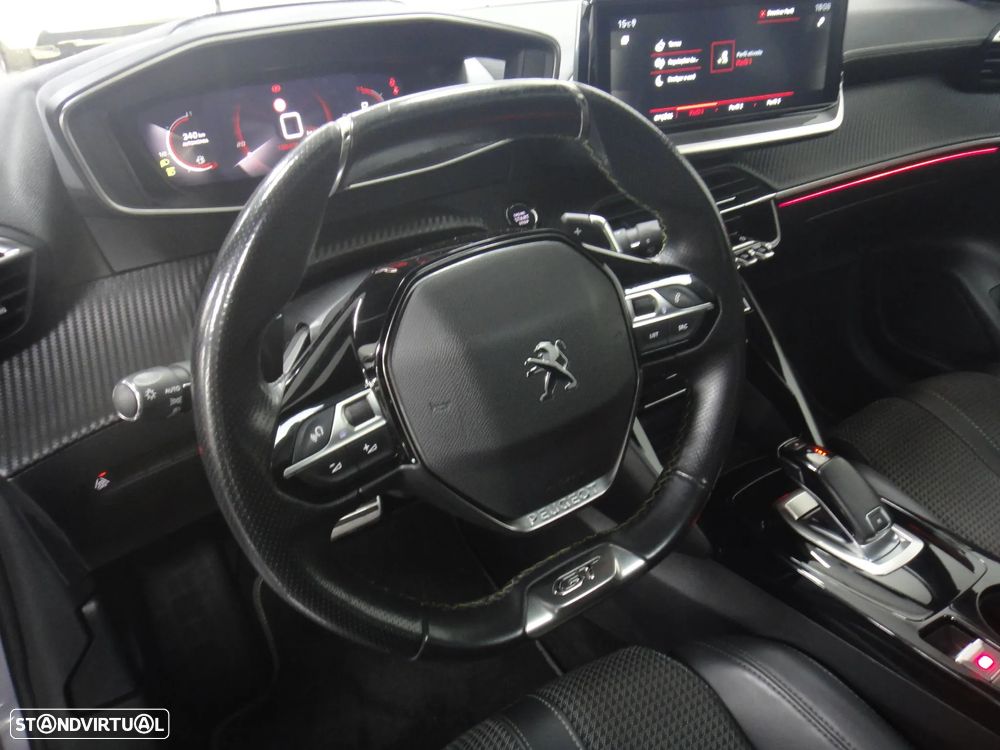 Peugeot 208 PureTech 130 EAT8 GT Pack - 29