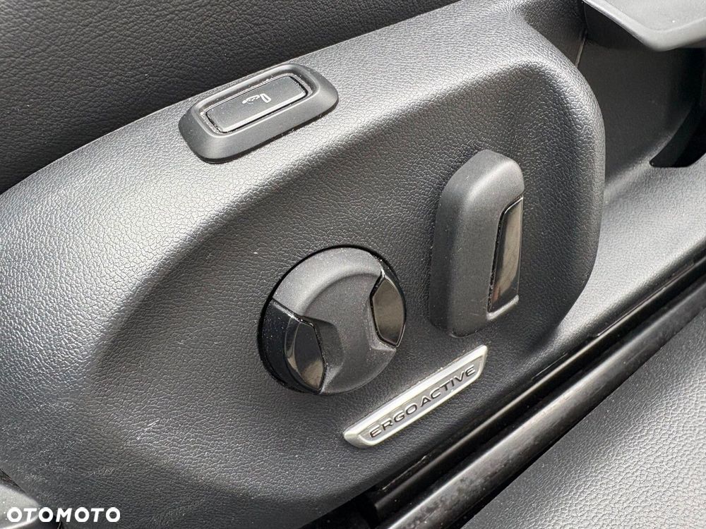 Volkswagen Passat Variant - 24