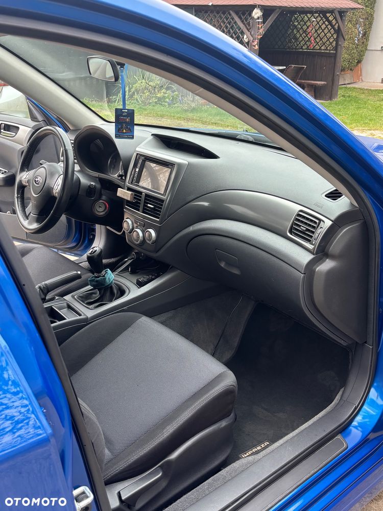 Subaru Impreza - 11