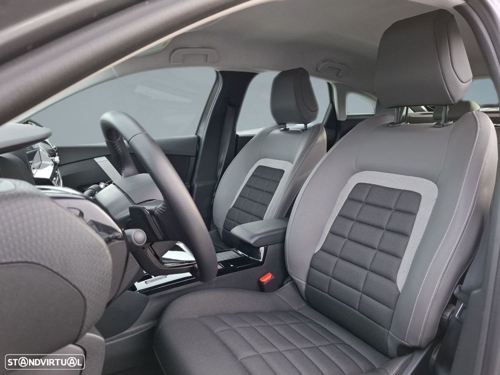 Citroën C4 1.2 Hybrid Plus e-DSC6 - 11