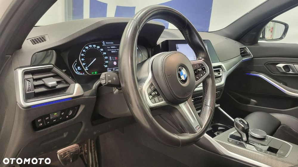 BMW Seria 3 - 12