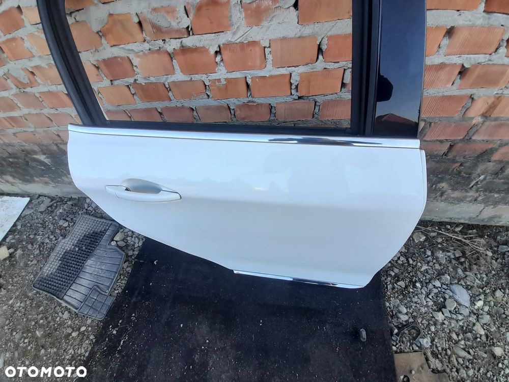 Drzwi prawe tył tylne Peugeot 2008 I kod EWP bez malowania - 10
