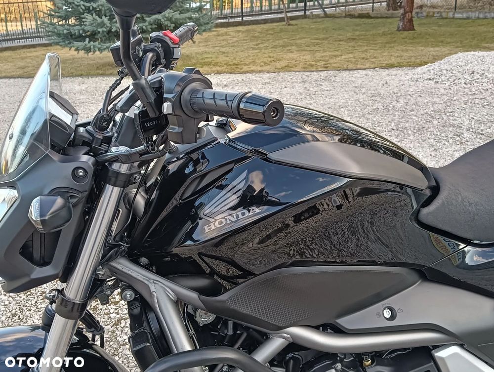 Honda NC - 16