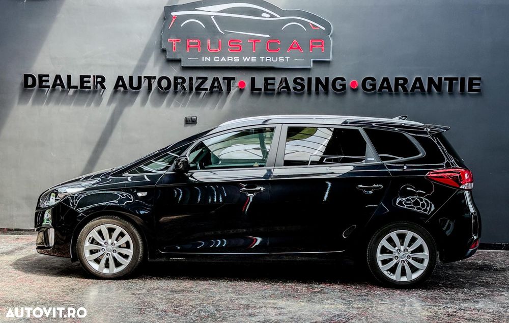 Kia Carens - 2
