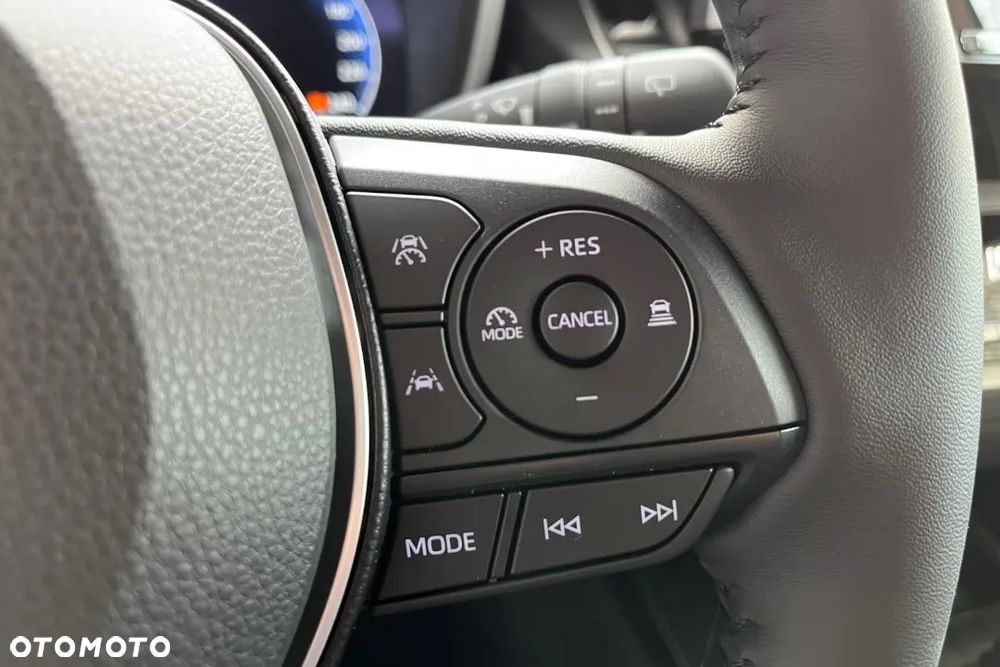 Toyota Corolla Cross 2.0 Hybrid Style AWD - 17