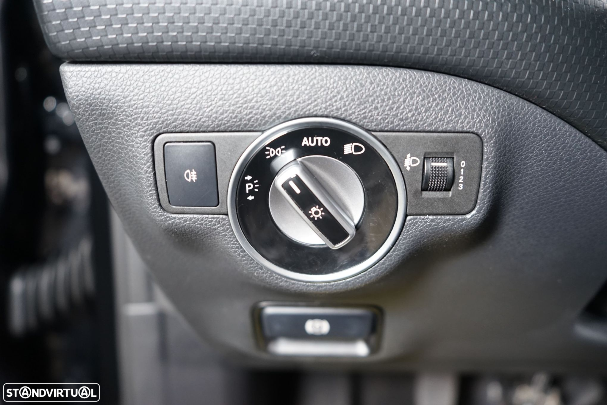 Mercedes-Benz A 180 CDI AMG Line - 27
