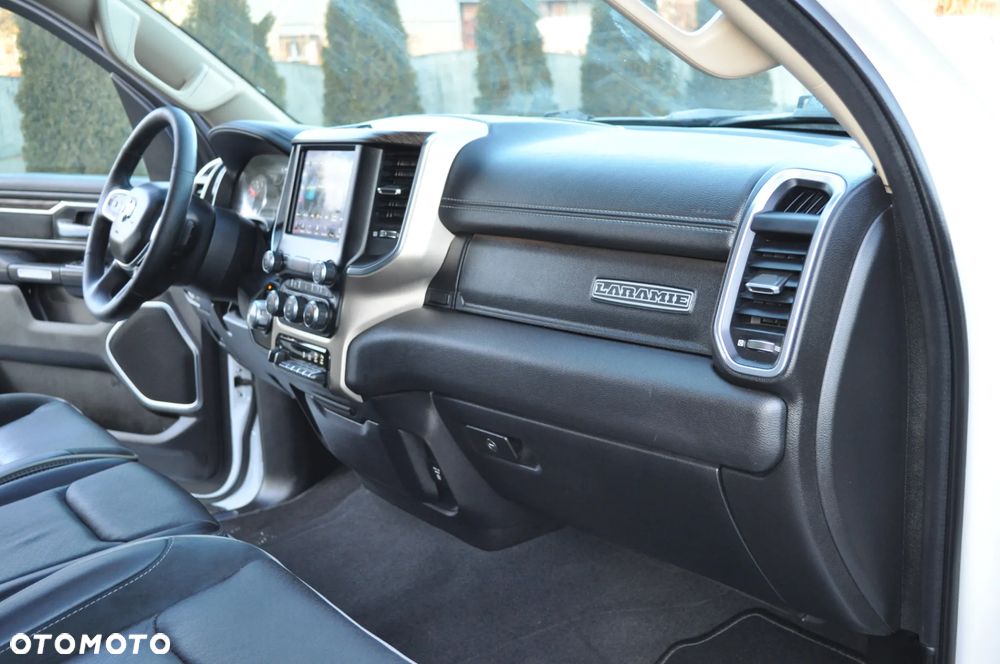 RAM 1500 Crew Cab Longbed Laramie - 22