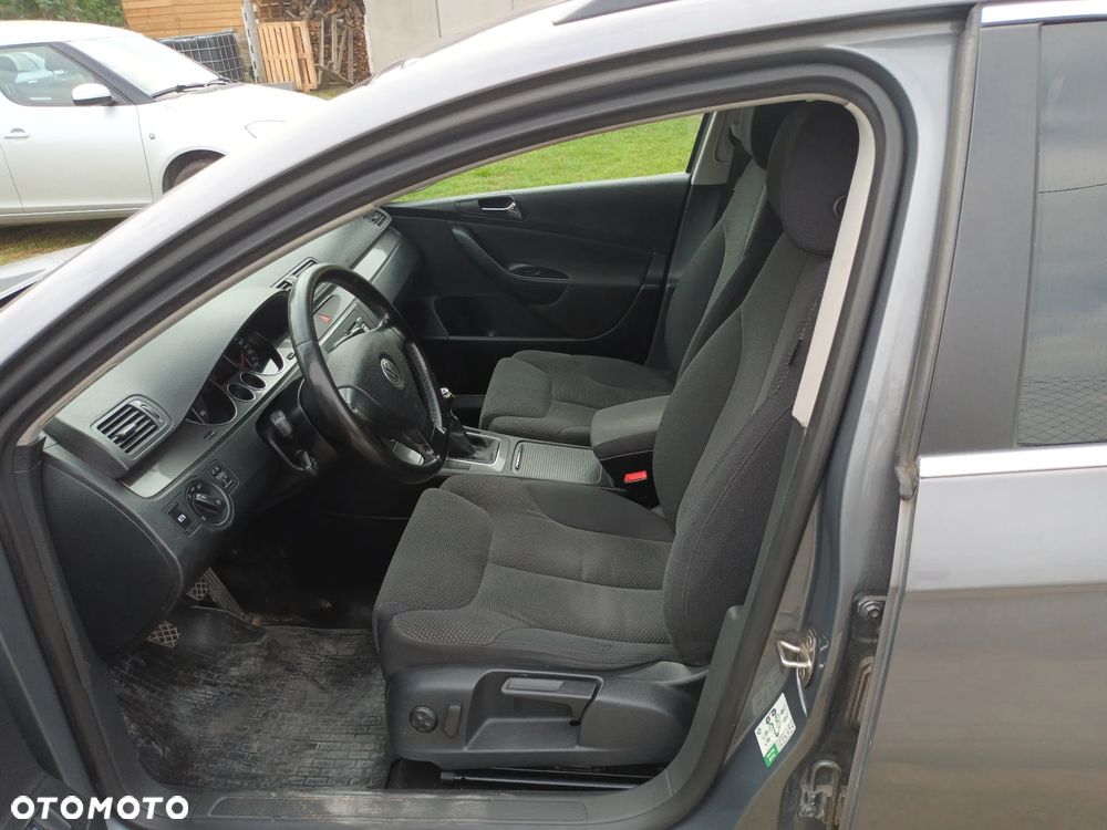 Volkswagen Passat 1.9 TDI Comfortline - 2