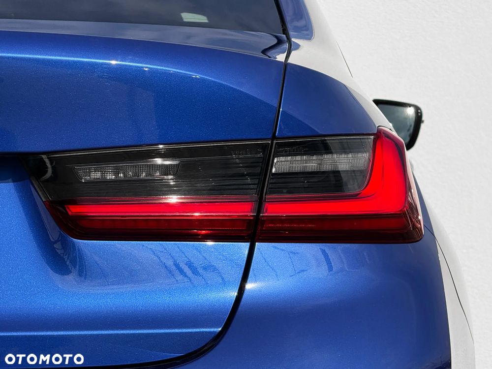 BMW Seria 3 320d xDrive M Sport sport - 8