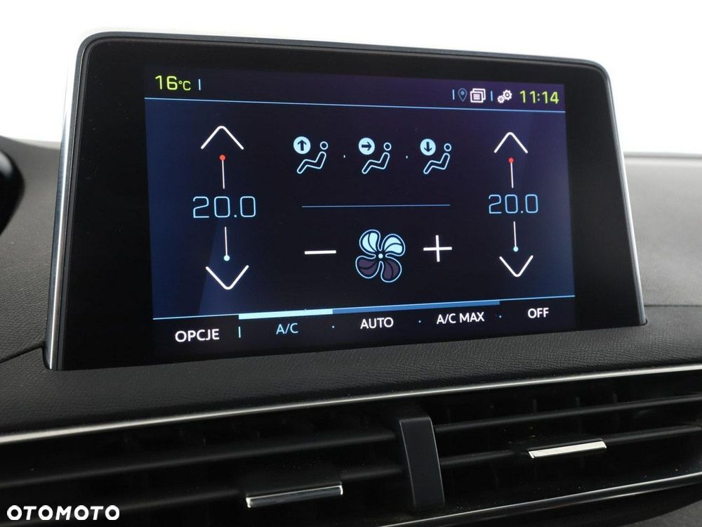 Peugeot 3008 225 e-EAT8 Allure - 29