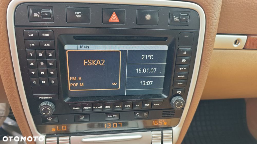 Porsche Cayenne - 29