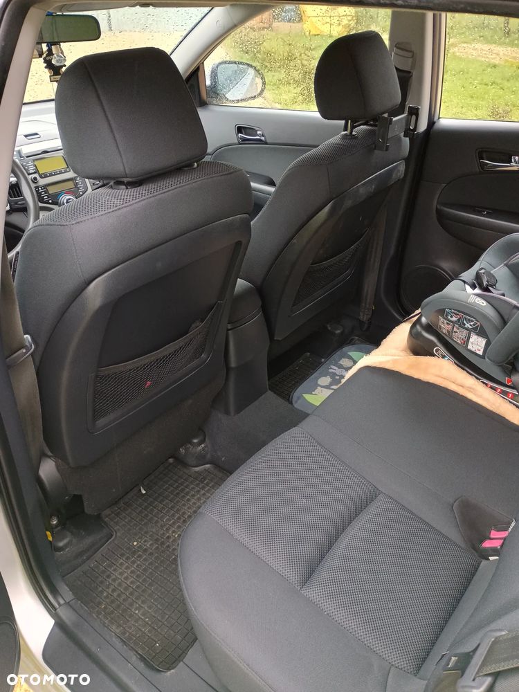 Hyundai i30 1.6 CRDi Classic + - 5