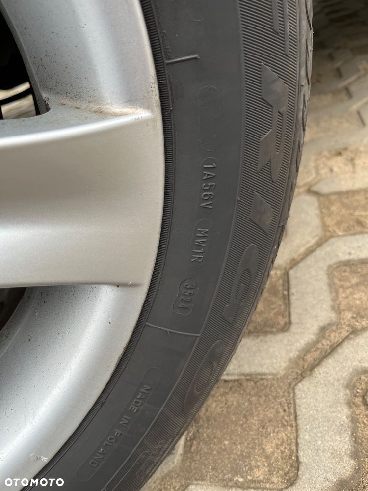 Chrysler Grand Voyager 2.8 CRD LX - 20