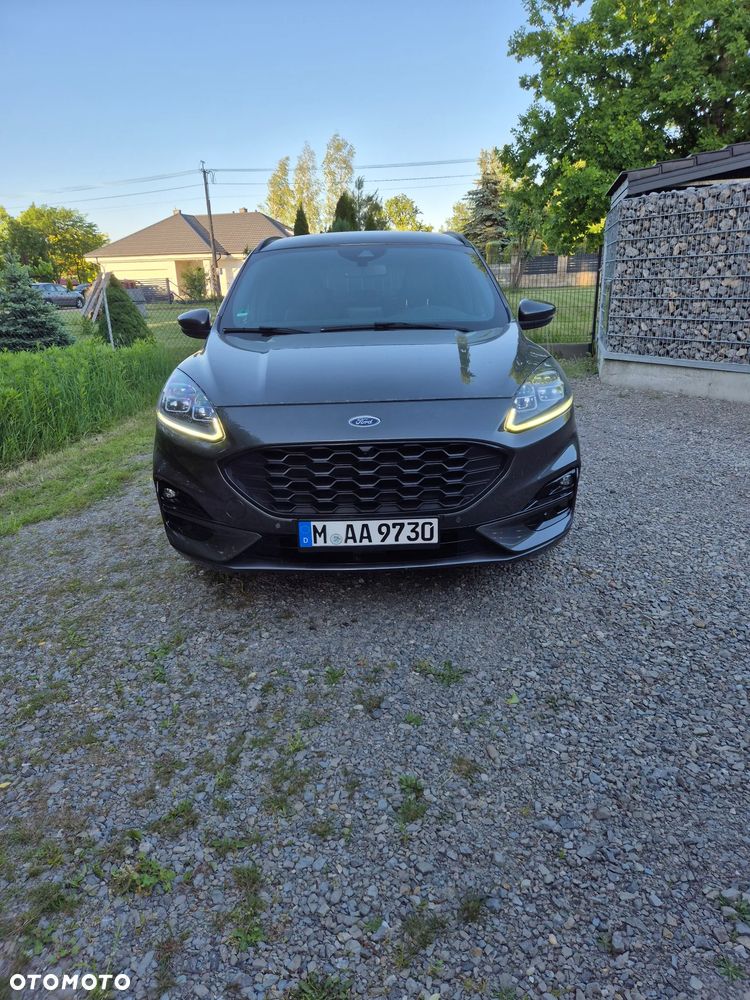 Ford Kuga - 2