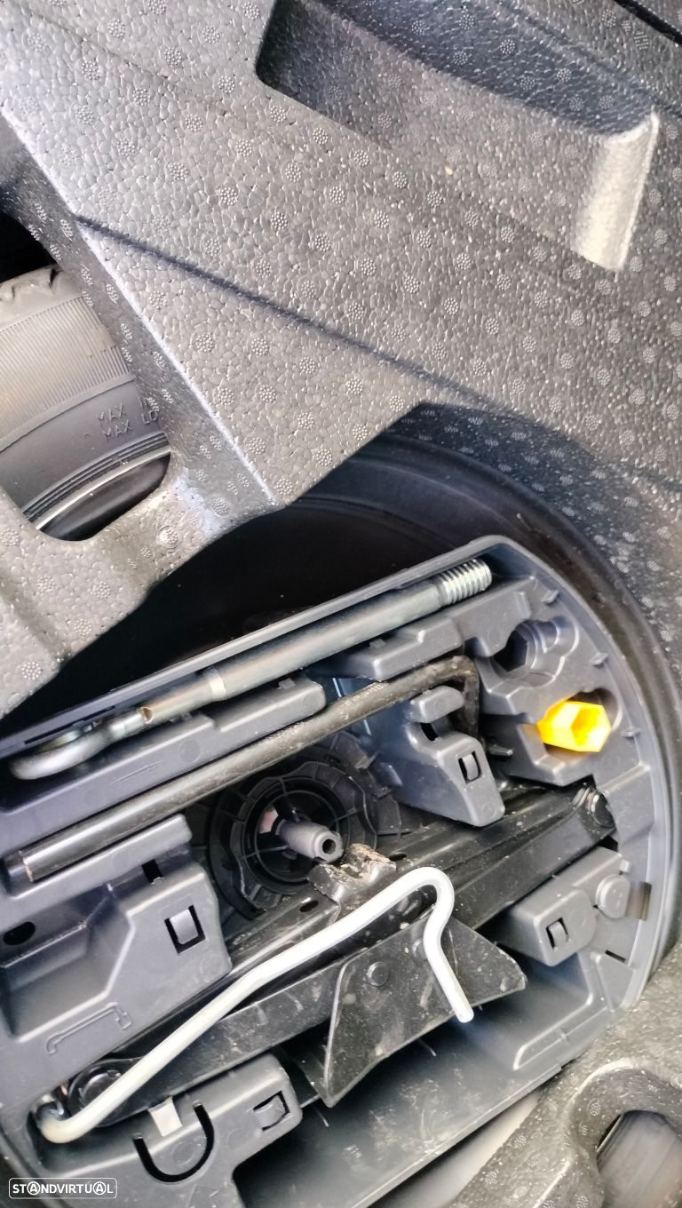 Peugeot 308 SW PureTech 130 EAT8 Active Pack - 28