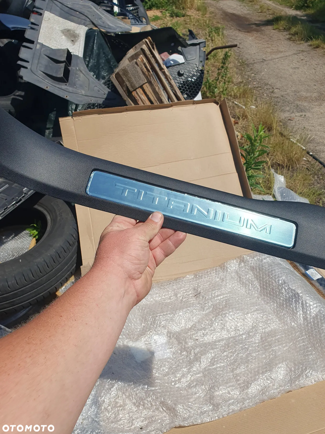 Lewa Listwa progowa przednia Ford Kuga MK-3 III Titanium LV4B-S13201-CC3ZHE 2455205 LV4B-S13201-CGW Listwa na próg lewy przód Ford Kuga III MK-3 TITANIUM - 4