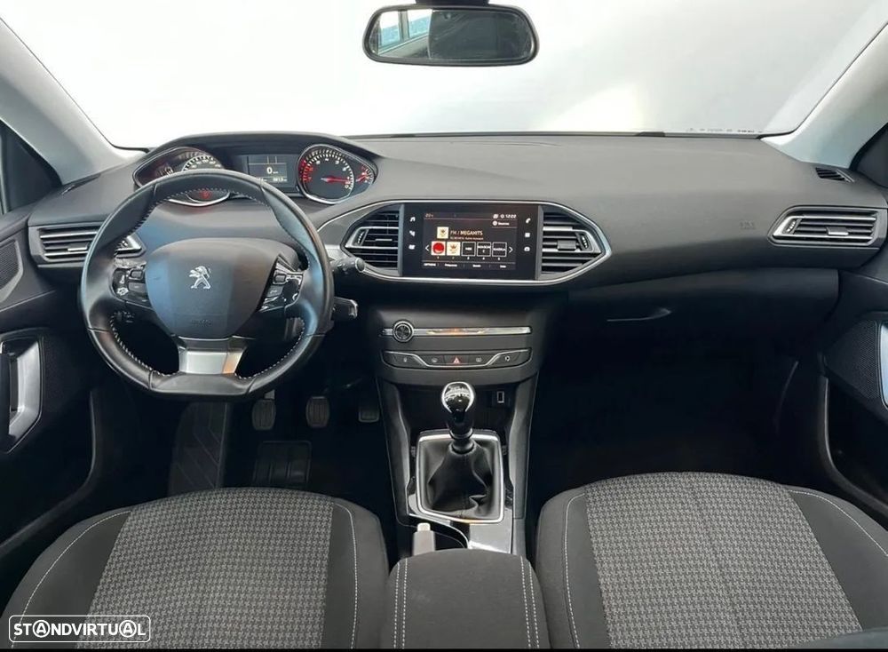 Peugeot 308 1.2 PureTech Active - 11