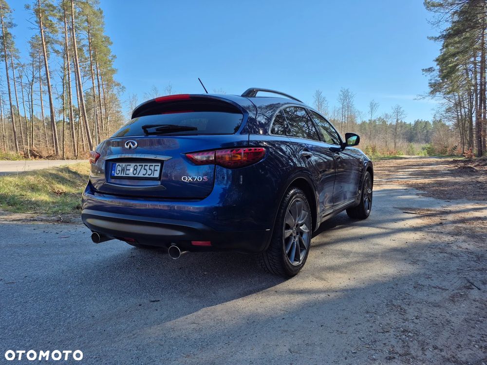 Infiniti QX70 3.7 S Premium - 2