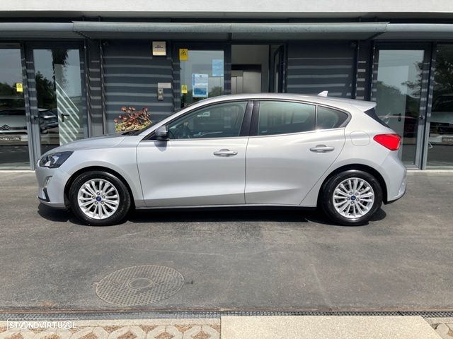 Ford Focus 1.5 TDCi ECOBlue Connected - 6
