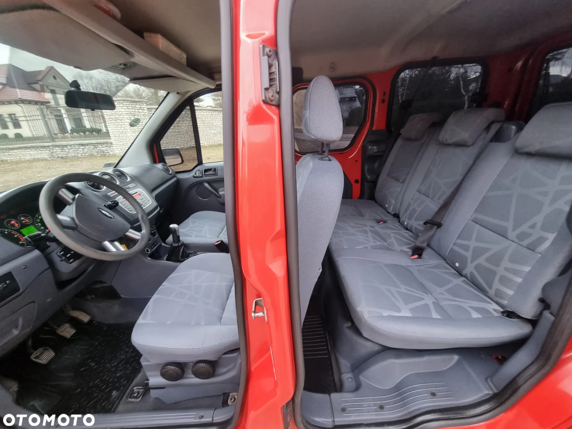 Ford Transit Connect - 16