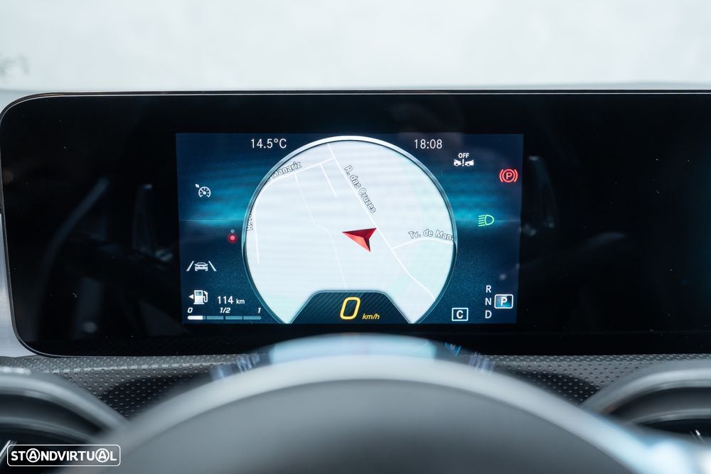 Mercedes-Benz CLA 180 d Shooting Brake AMG Line Aut. - 24